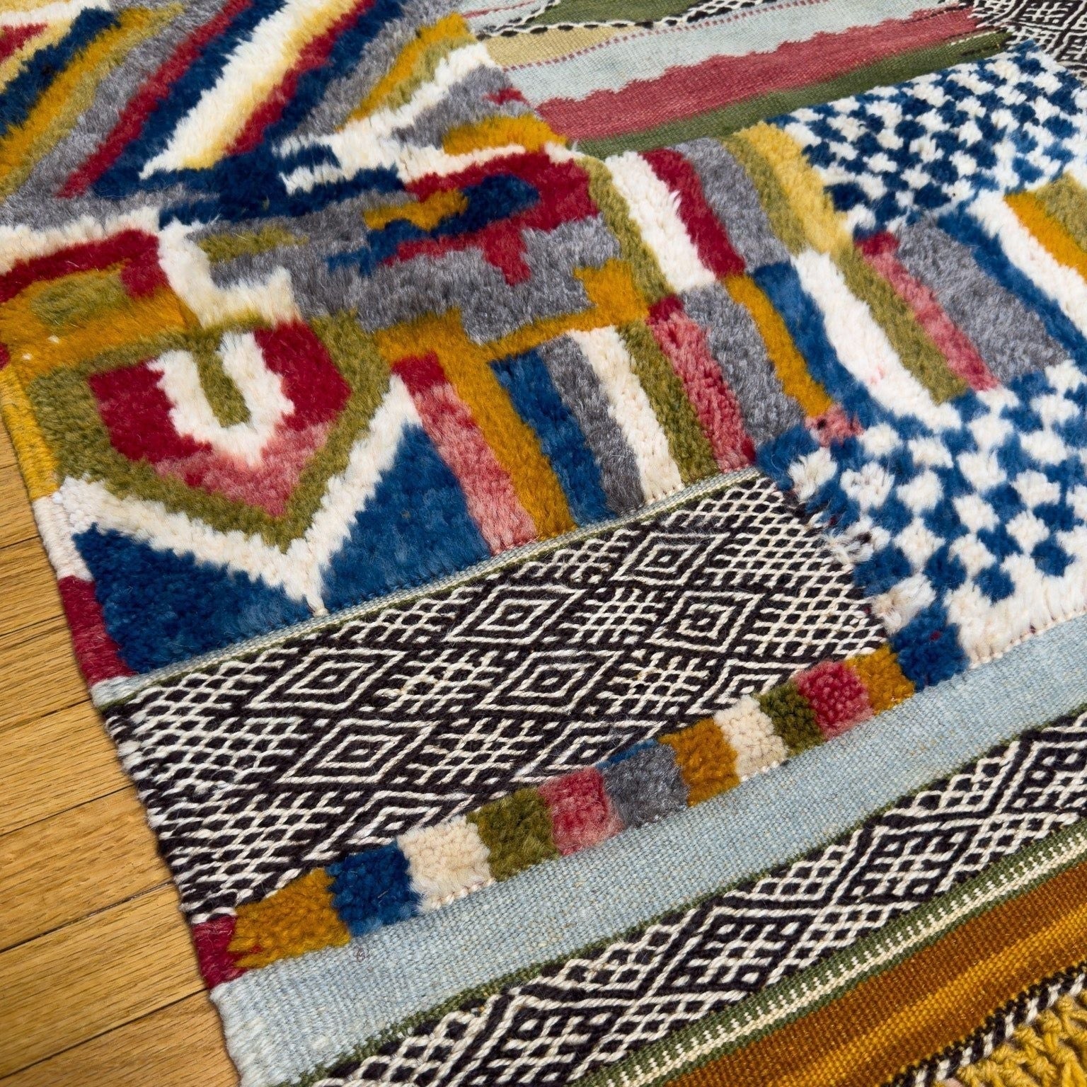 Aziza Vintage Moroccan Picasso Rug - SAINT RIDGE