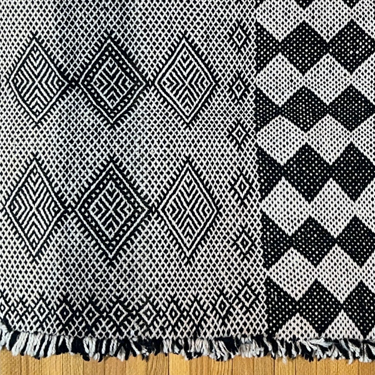 Harley - Black & White Vintage Rug -SAINT RIDGE