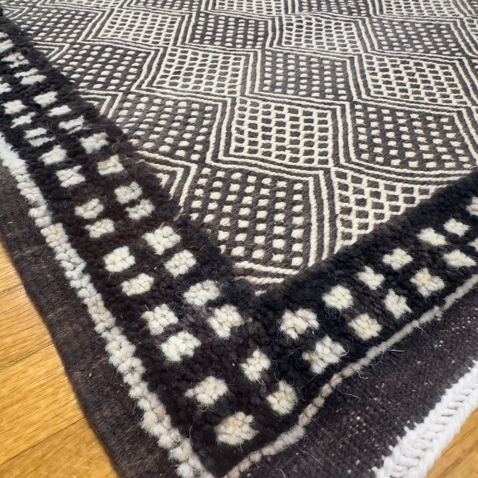 Imane - Vintage Black & White Moroccan Runner - SAINT RIDGE