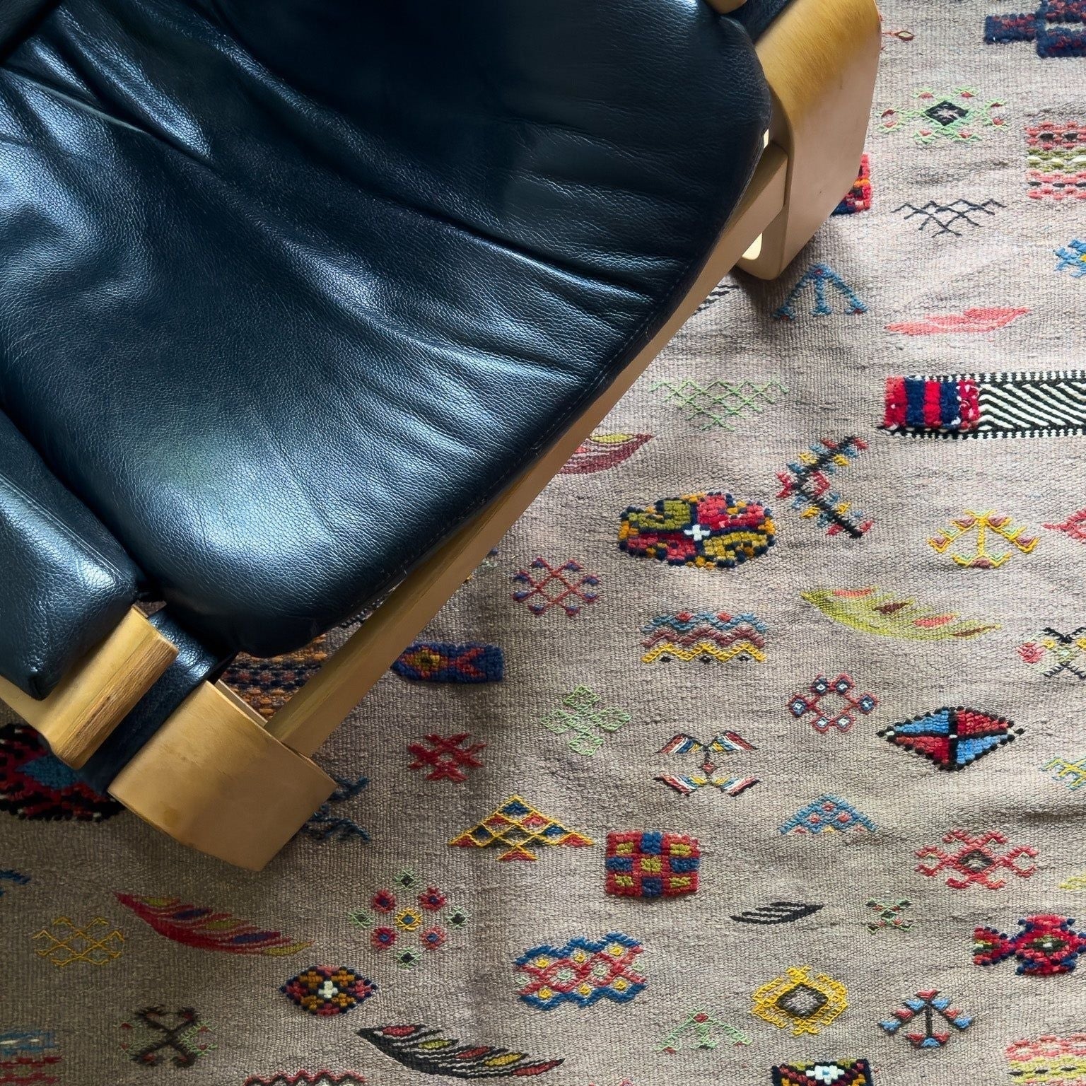 Kawtar - Gray Moroccan Flatweave Rug - SAINT RIDGE